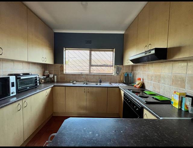 3 BEDROOM HOUSE FOR SALE IN SONEIKE